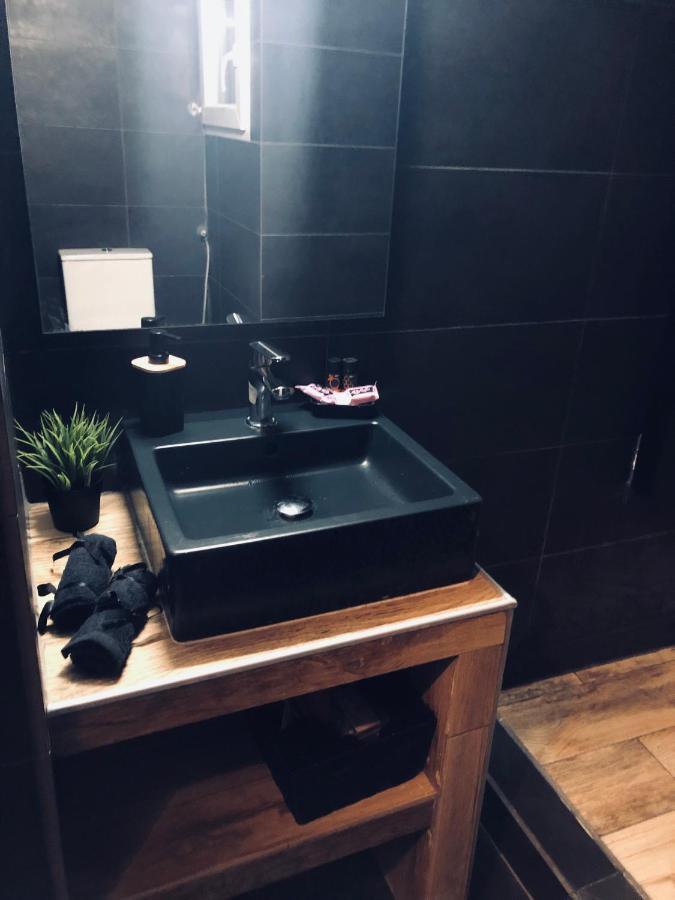 Home Plus Psirri Apartment เอเธนส์ ภายนอก รูปภาพ