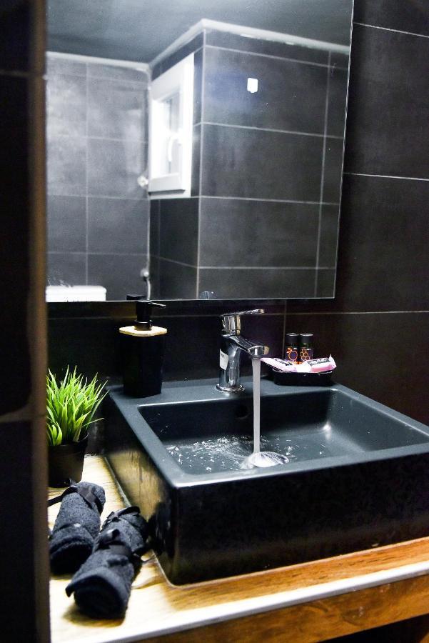 Home Plus Psirri Apartment เอเธนส์ ภายนอก รูปภาพ